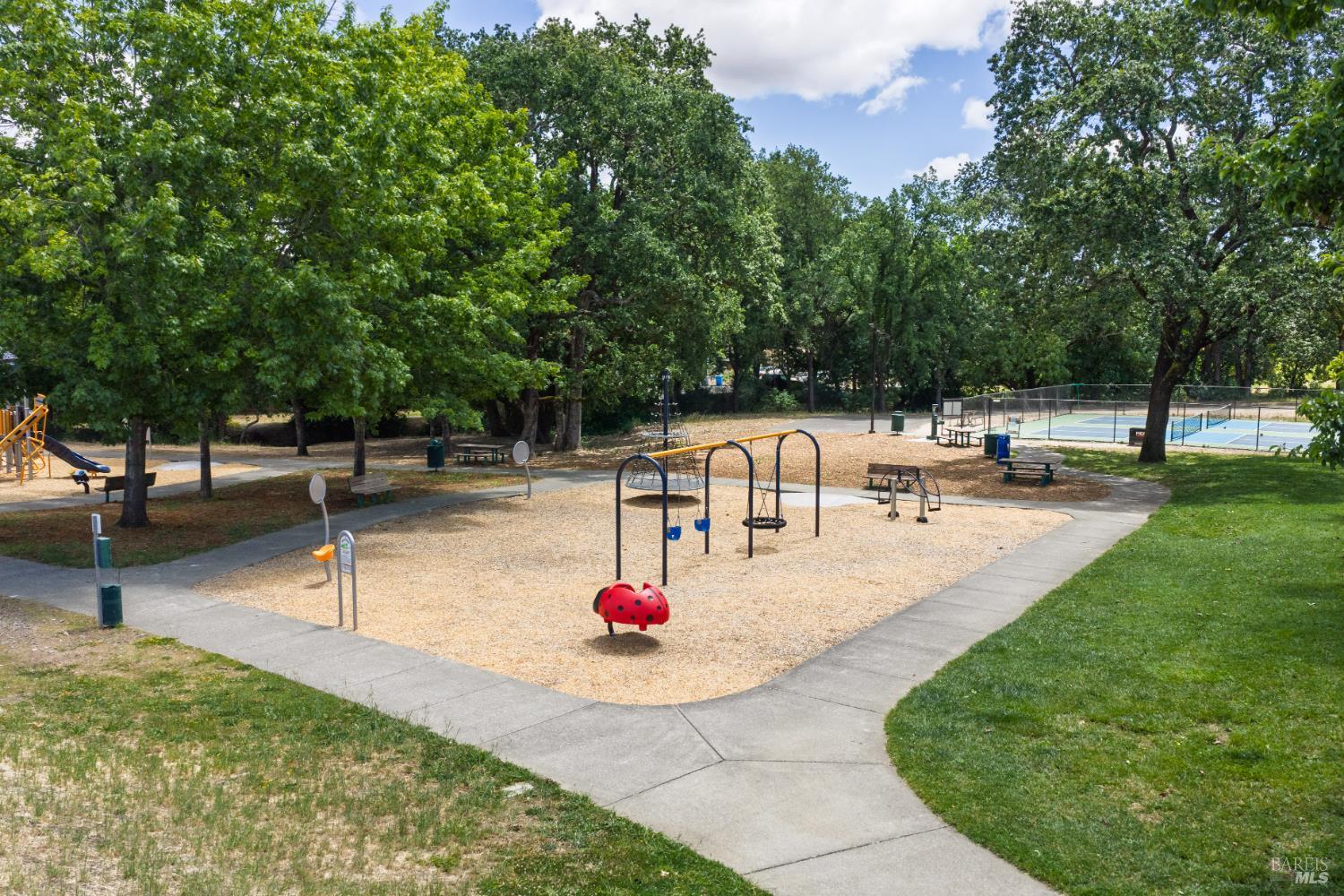 118 Douglas Fir Circle Cloverdale CA 95425