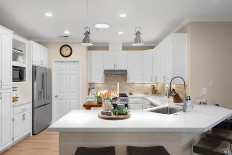 118 Douglas Fir Circle Cloverdale CA 95425