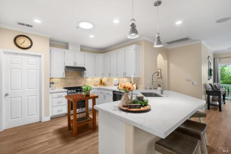 118 Douglas Fir Circle Cloverdale CA 95425