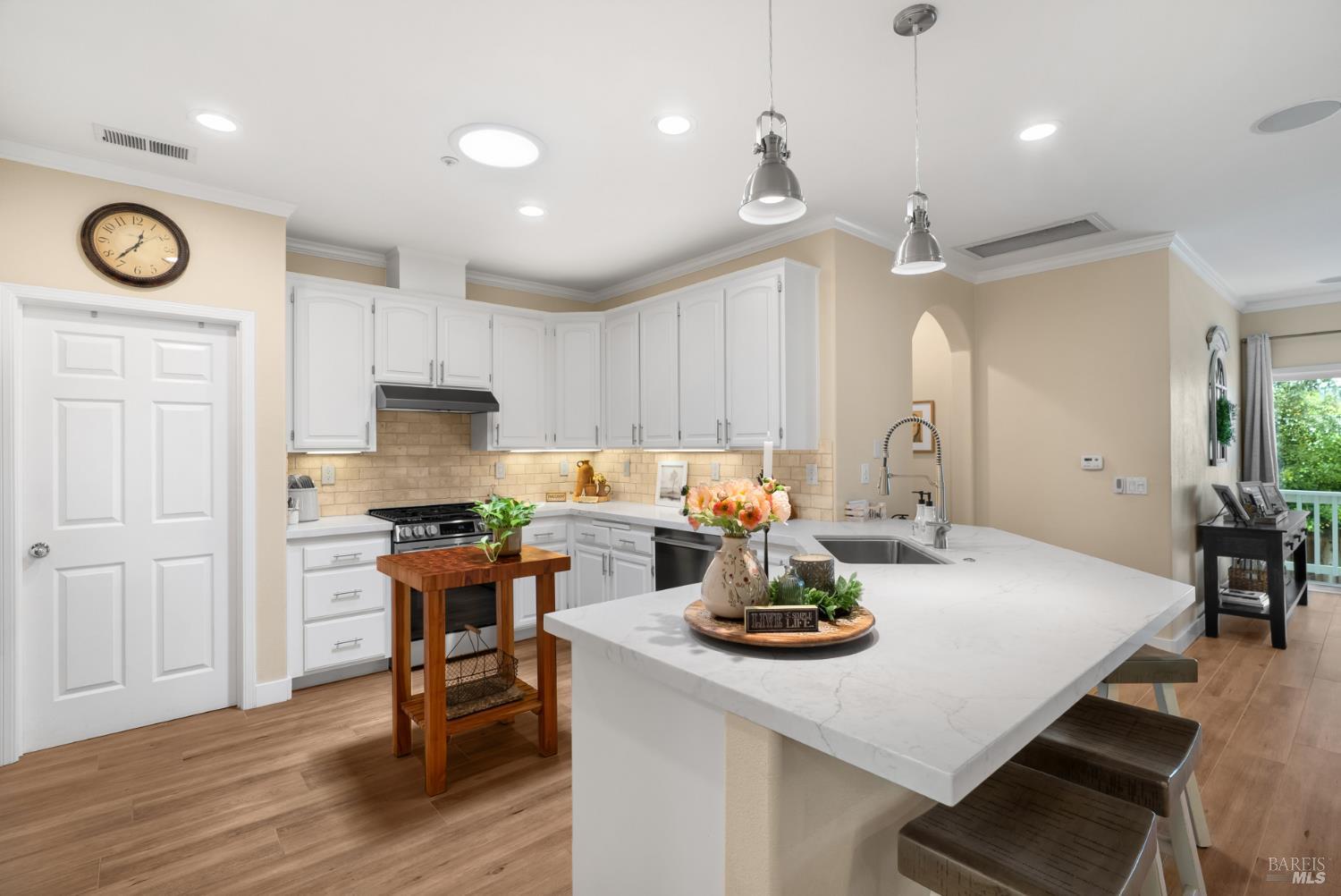 118 Douglas Fir Circle Cloverdale CA 95425