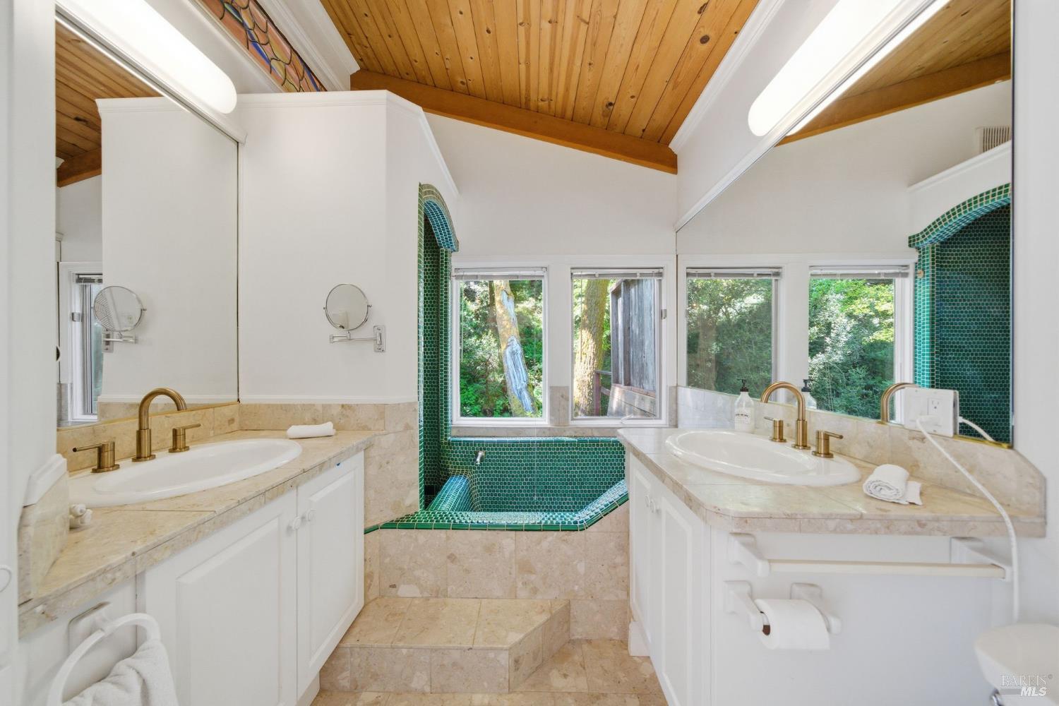6661 Sir Francis Drake Boulevard Forest Knolls CA 94933