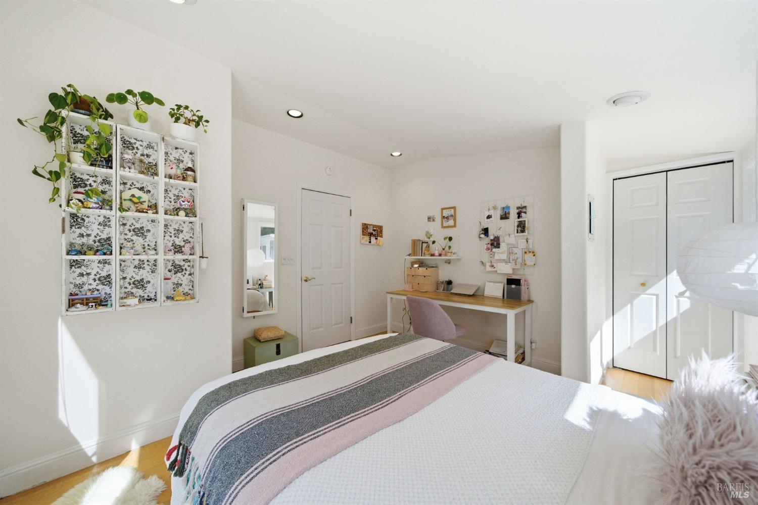 6661 Sir Francis Drake Boulevard Forest Knolls CA 94933