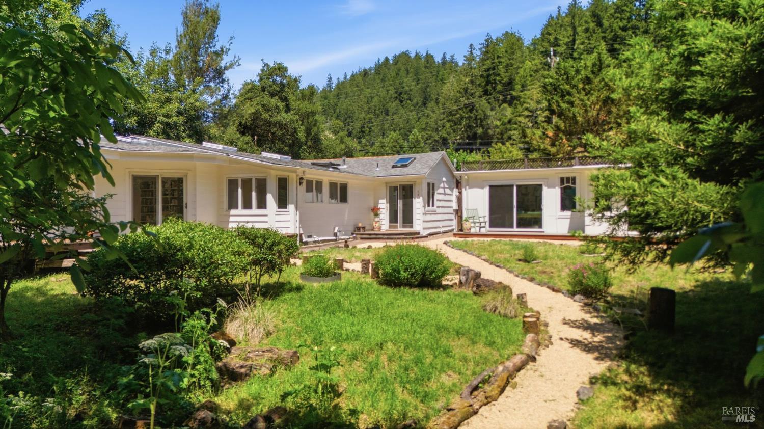 6661 Sir Francis Drake Boulevard Forest Knolls CA 94933