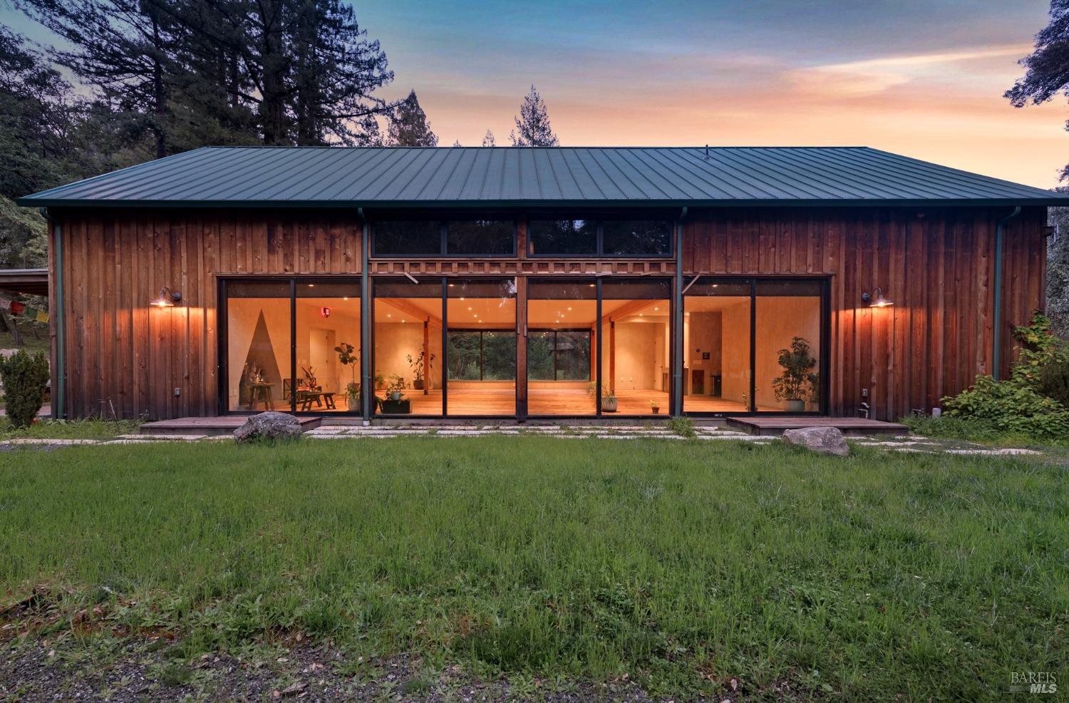 18501 Van Zandt Resort Road Philo CA 95466