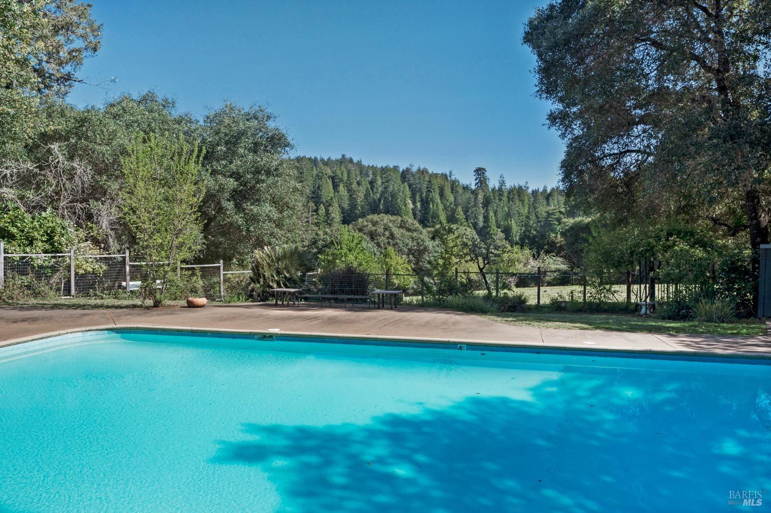 18501 Van Zandt Resort Road Philo CA 95466