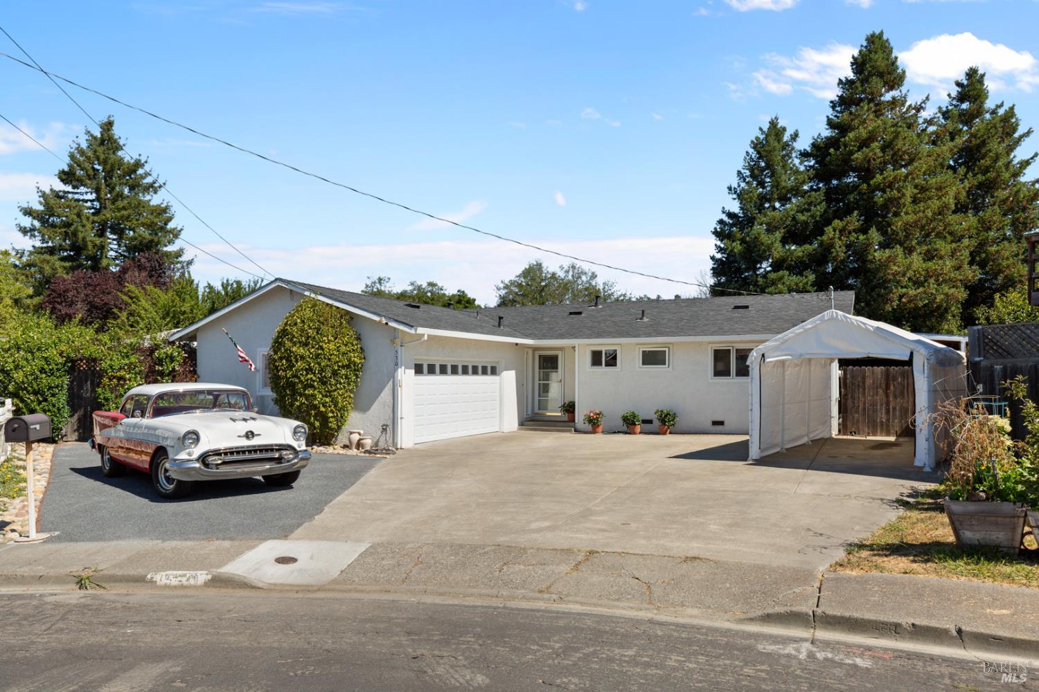530 Anson Court Rohnert Park CA 94928