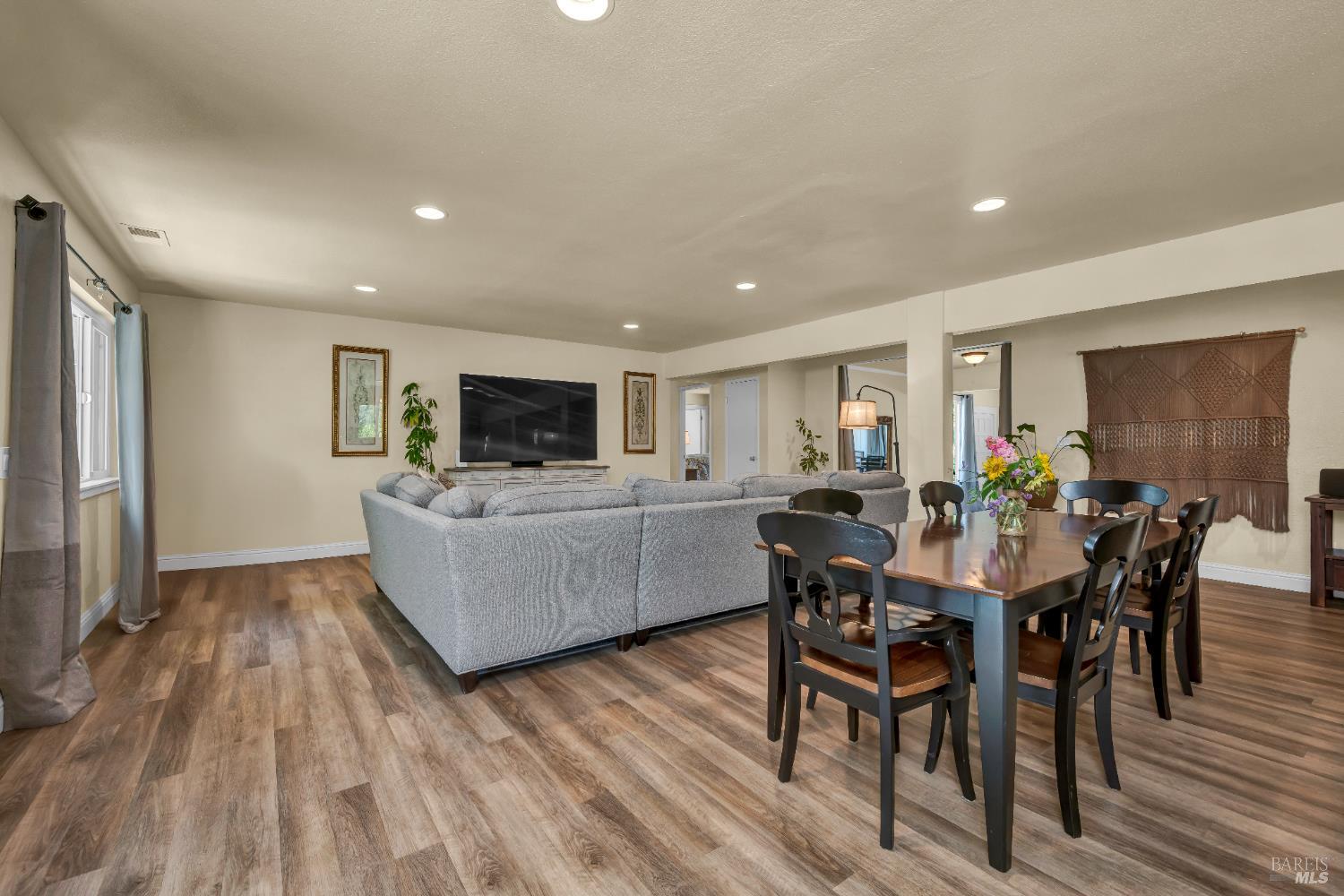 100 Lawndale Road Kenwood CA 95452