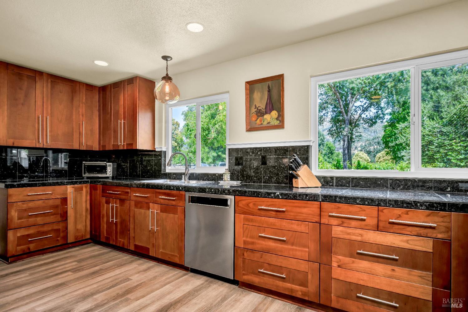 100 Lawndale Road Kenwood CA 95452