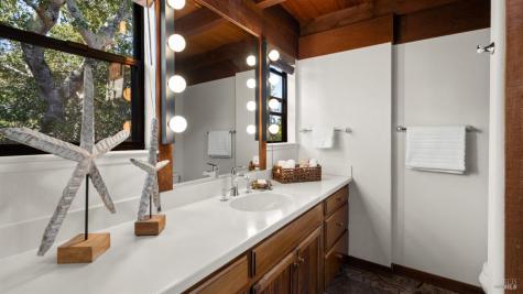 2312 Laguna Vista Drive Novato CA 94945