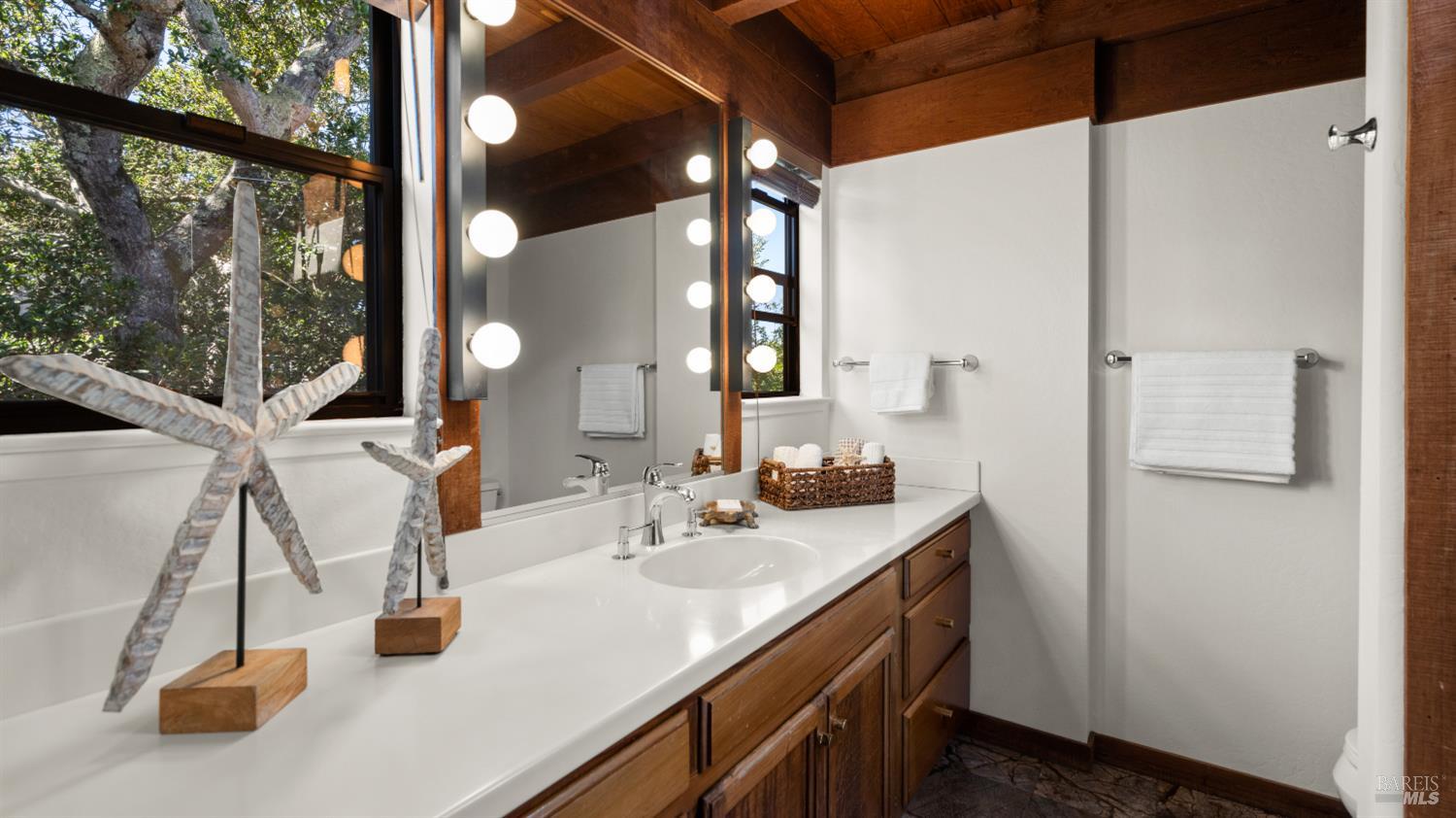 2312 Laguna Vista Drive Novato CA 94945
