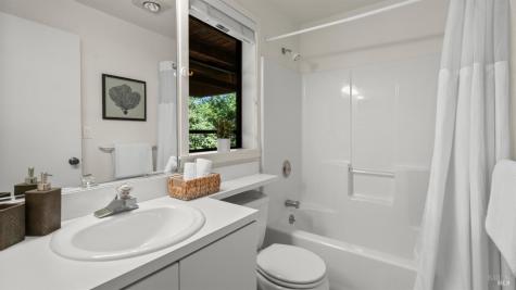 2312 Laguna Vista Drive Novato CA 94945