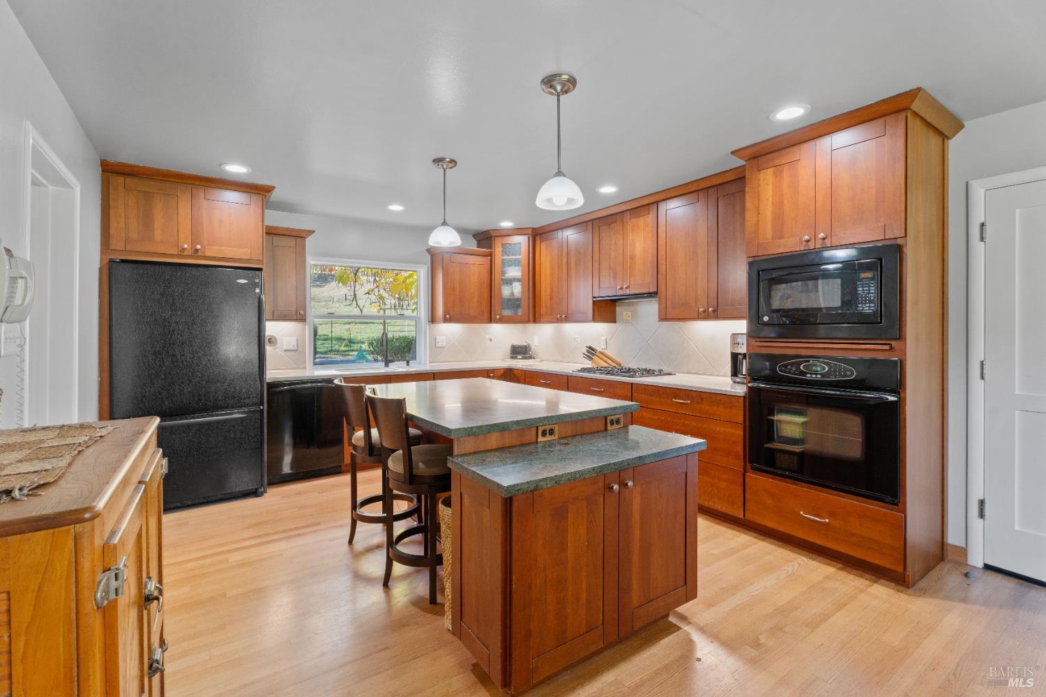 7420 Eastside Potter Valley Road Ukiah CA 95482