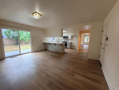 1195 Exeter Drive Santa Rosa CA 95402