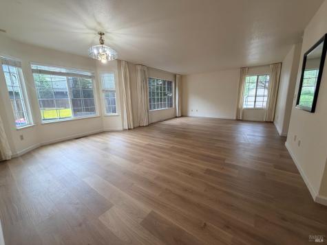 1195 Exeter Drive Santa Rosa CA 95402