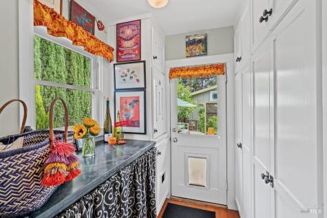 328 Piper Street Healdsburg CA 95448