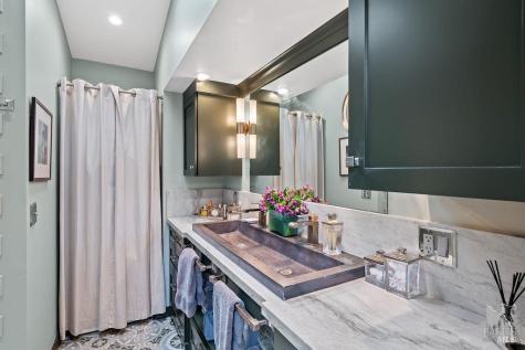 328 Piper Street Healdsburg CA 95448
