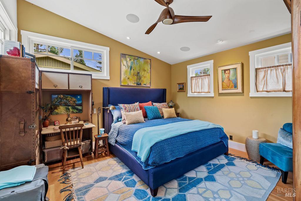 328 Piper Street Healdsburg CA 95448