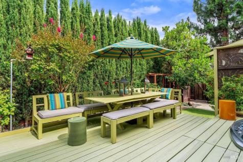 328 Piper Street Healdsburg CA 95448
