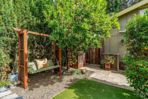 328 Piper Street Healdsburg CA 95448
