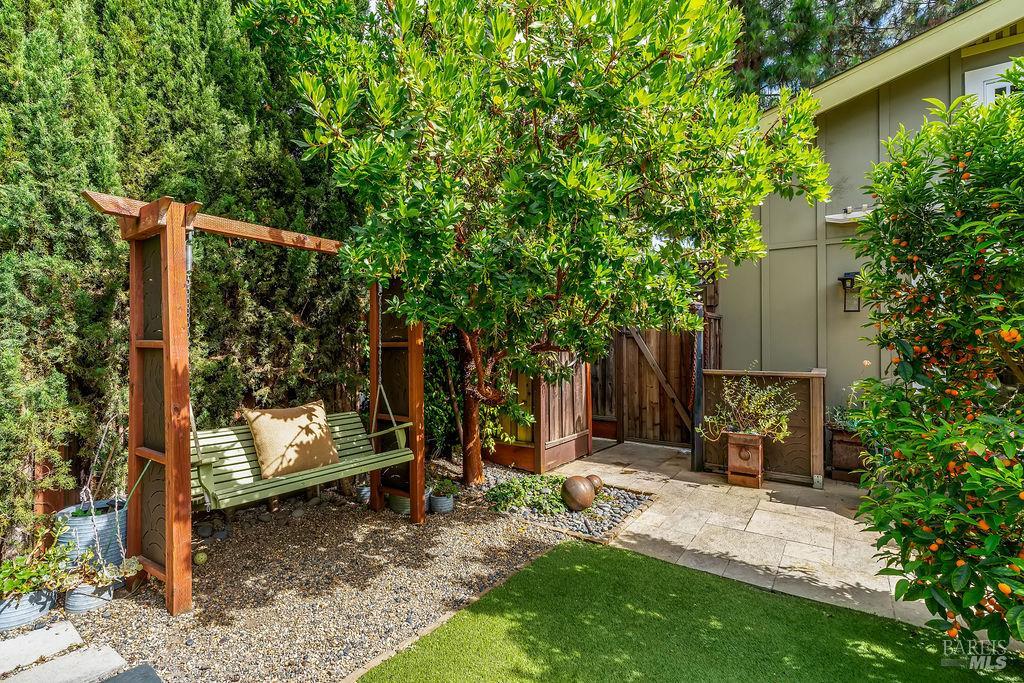 328 Piper Street Healdsburg CA 95448