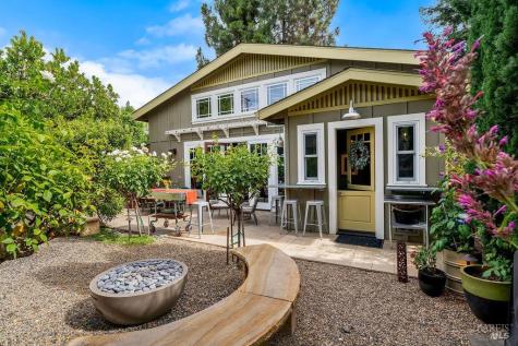 328 Piper Street Healdsburg CA 95448