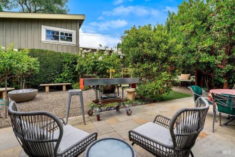 328 Piper Street Healdsburg CA 95448