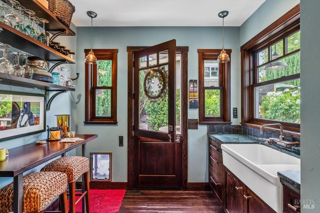 328 Piper Street Healdsburg CA 95448