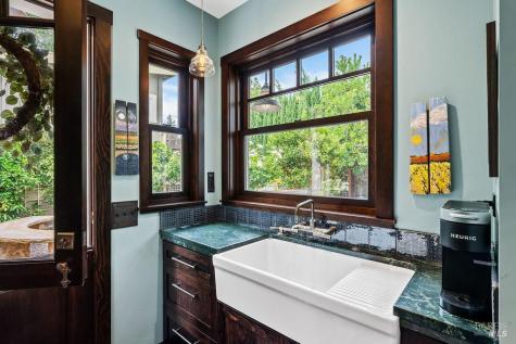 328 Piper Street Healdsburg CA 95448