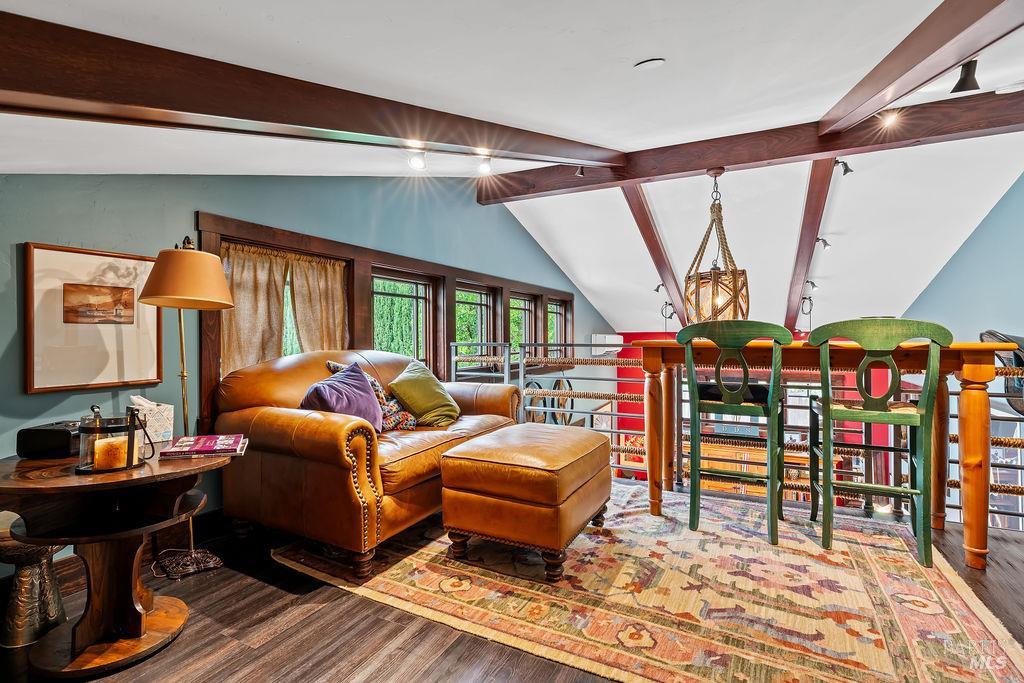 328 Piper Street Healdsburg CA 95448