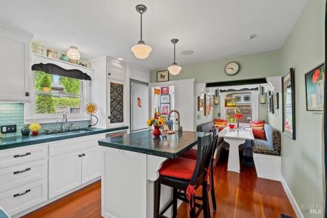 328 Piper Street Healdsburg CA 95448
