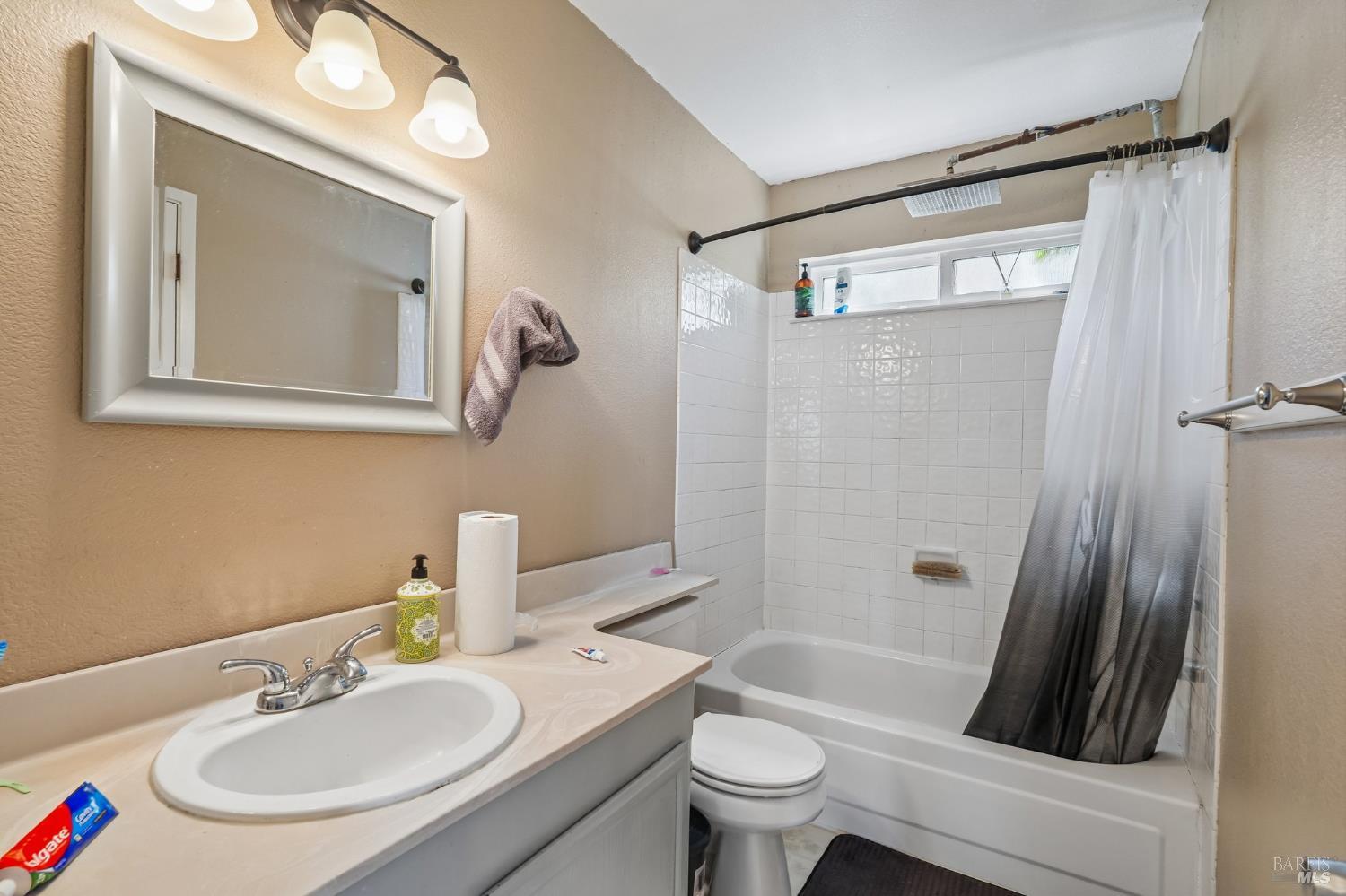 148 Columbia Drive Vacaville CA 95687