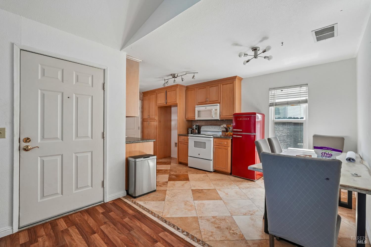 148 Columbia Drive Vacaville CA 95687