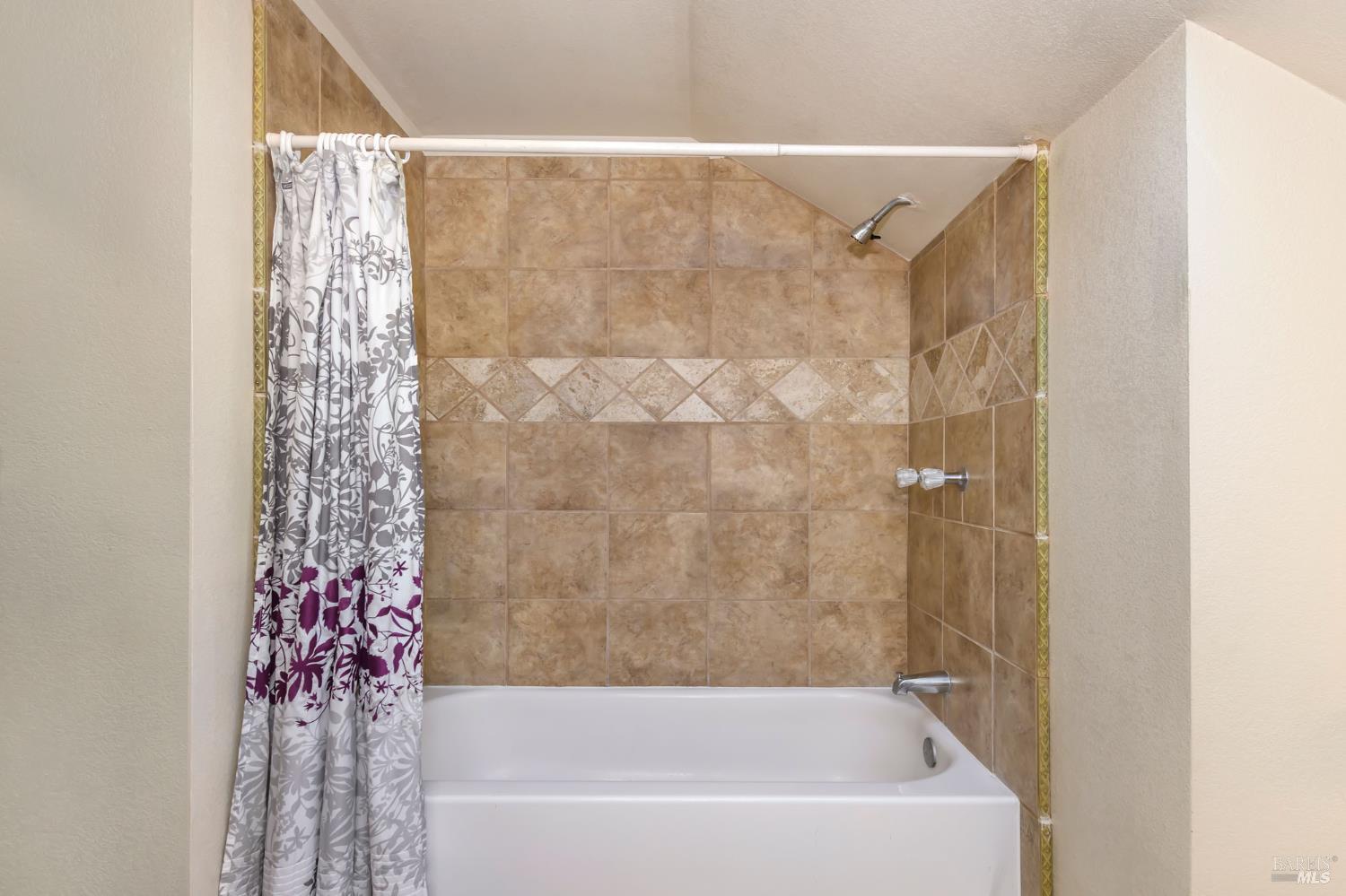 905 Silva Avenue Santa Rosa CA 95404