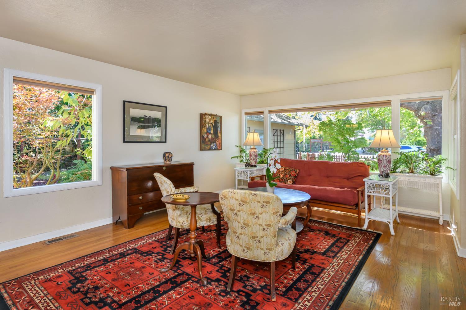 905 Silva Avenue Santa Rosa CA 95404