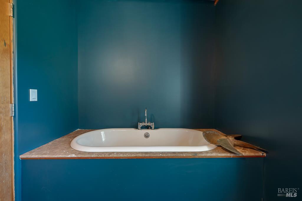 1474 Boonville Road Ukiah CA 95482