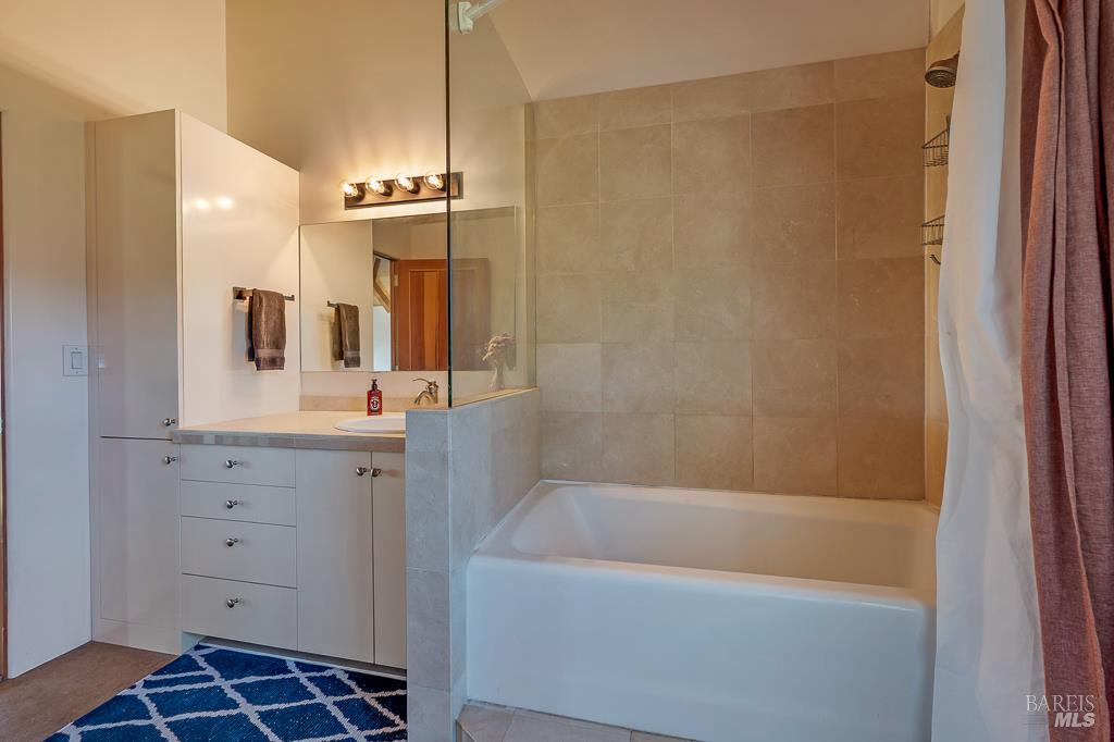 1474 Boonville Road Ukiah CA 95482