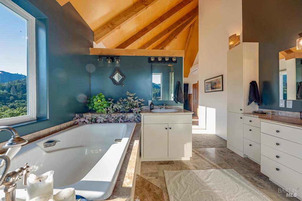 1474 Boonville Road Ukiah CA 95482