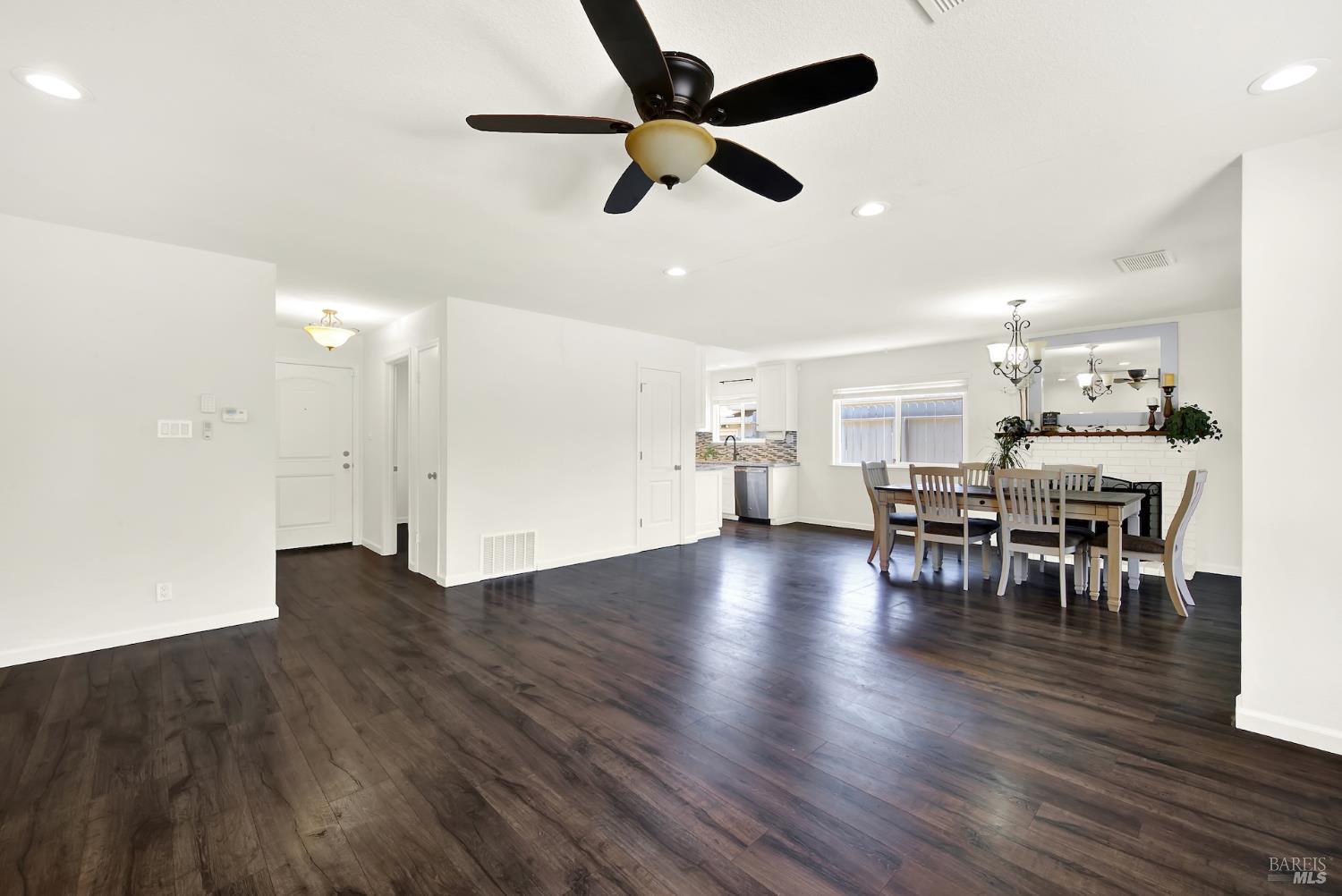 2425 Oceanic Drive Fairfield CA 94533