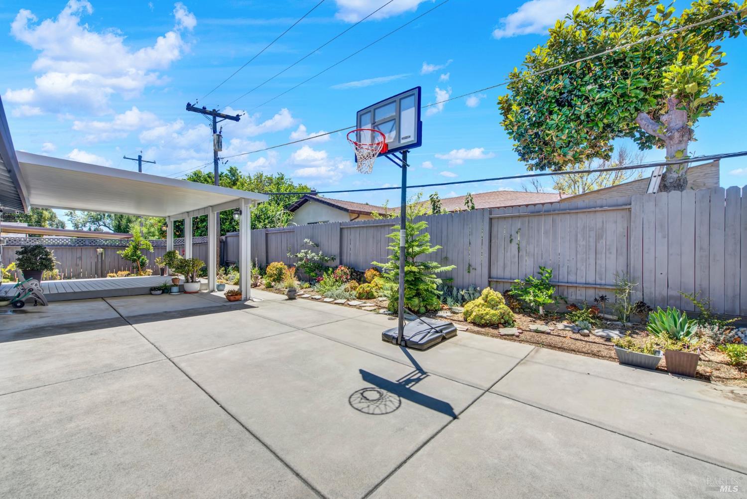 2425 Oceanic Drive Fairfield CA 94533