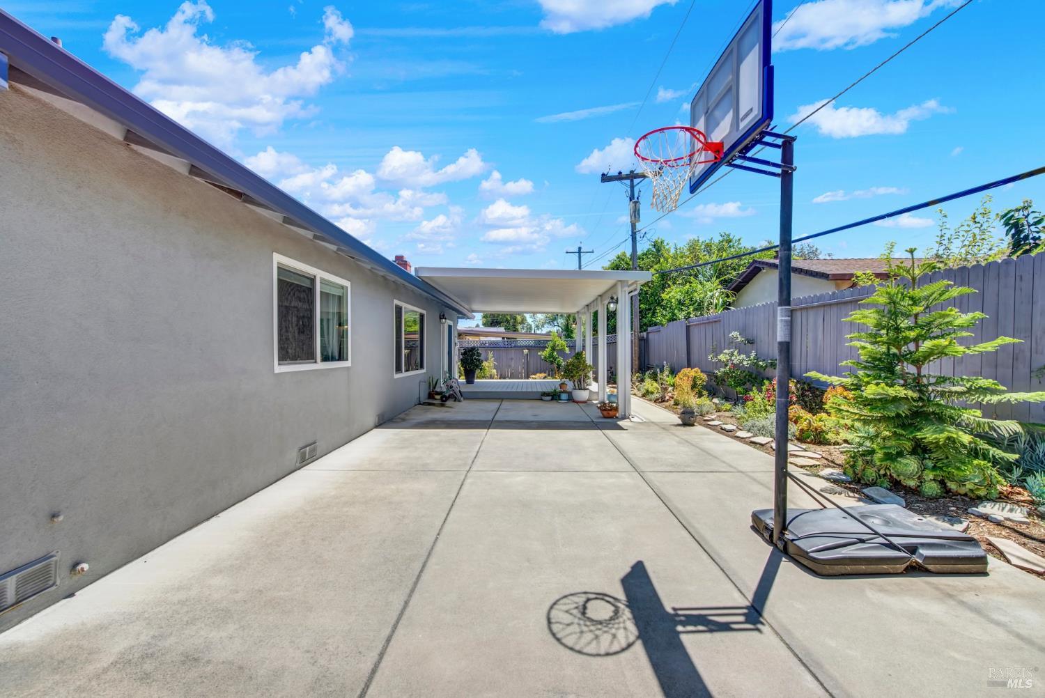 2425 Oceanic Drive Fairfield CA 94533