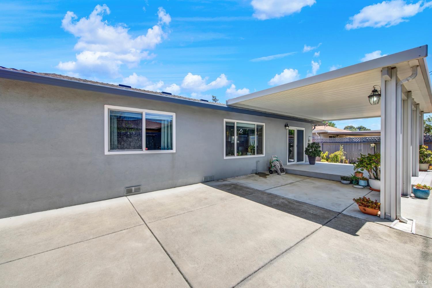 2425 Oceanic Drive Fairfield CA 94533