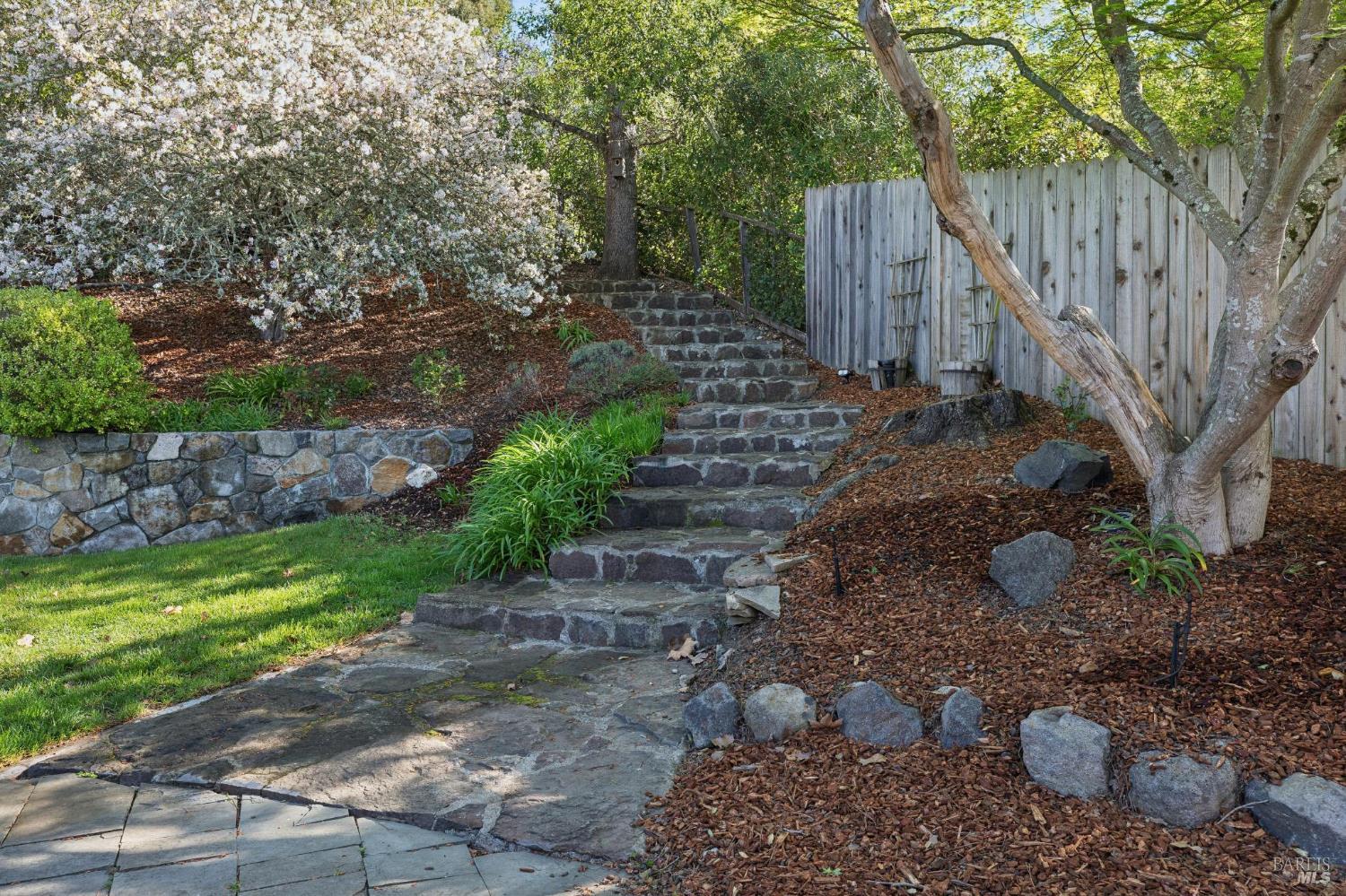 3350 Linda Mesa Way Napa CA 94558