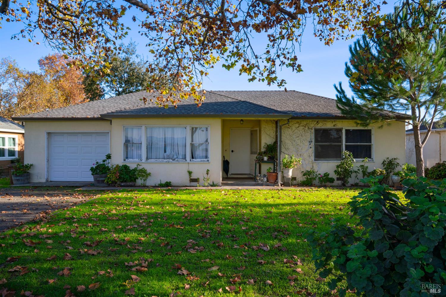 1135 Galleron Road St. Helena CA 94574