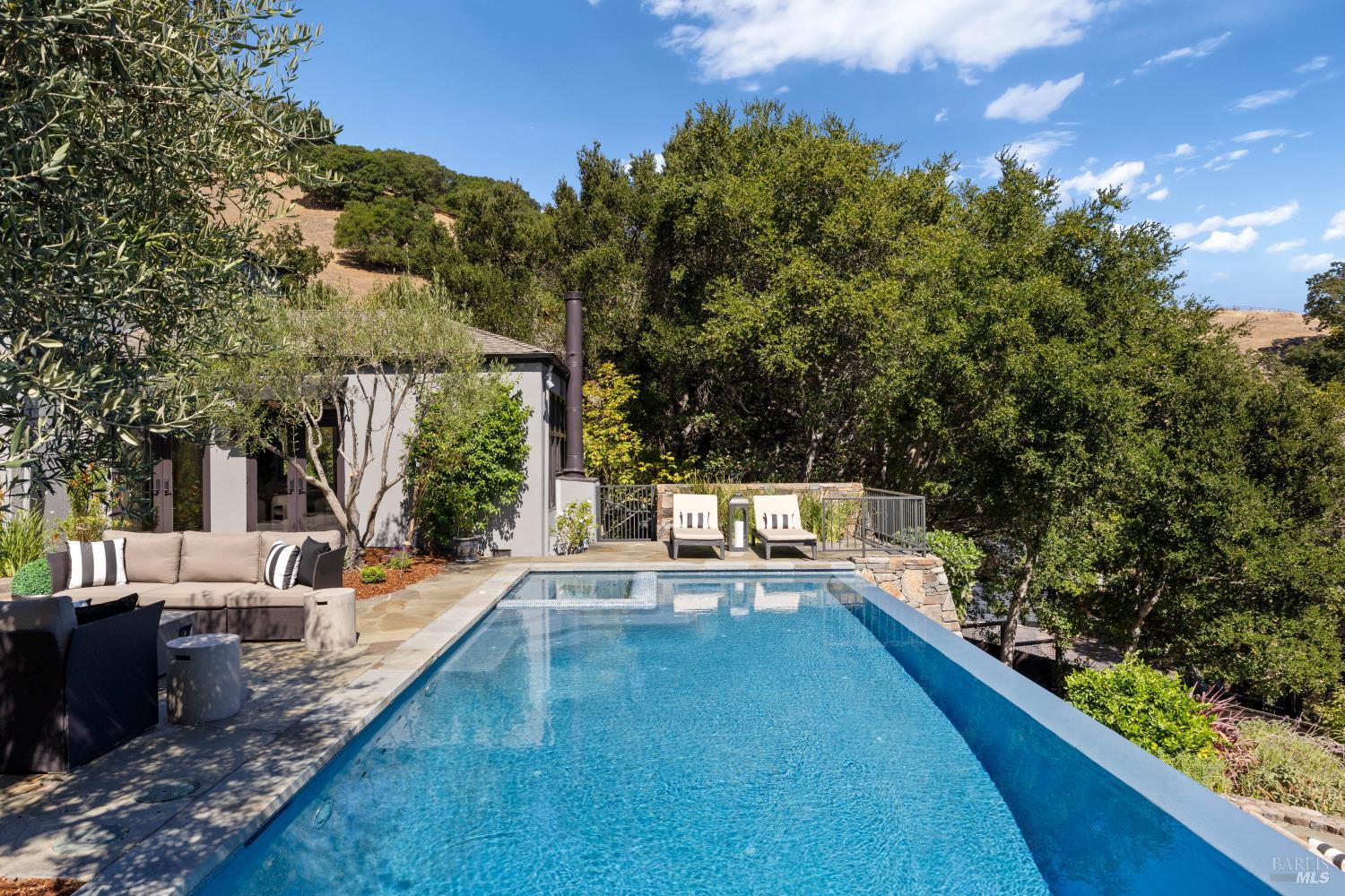 56 Miwok Drive San Anselmo CA 94960