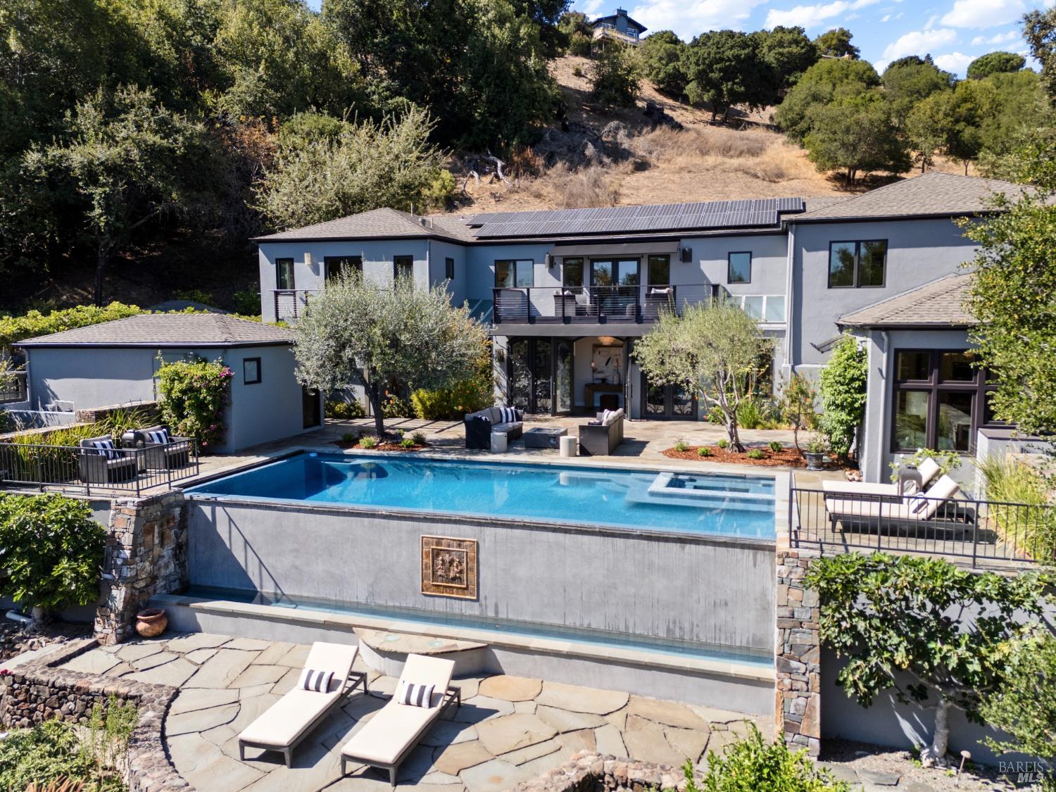 56 Miwok Drive San Anselmo CA 94960