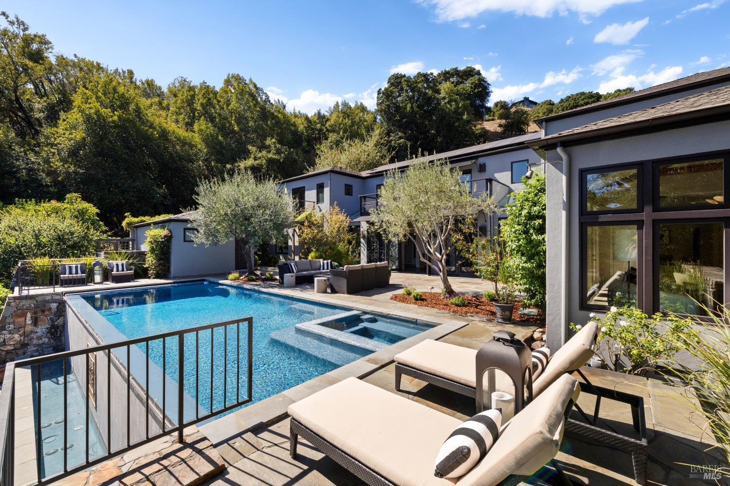 56 Miwok Drive San Anselmo CA 94960