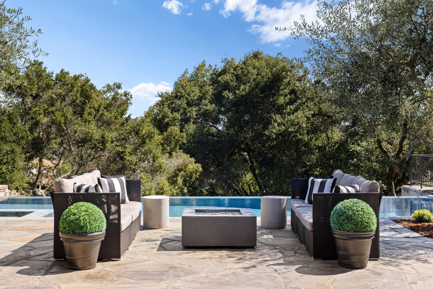 56 Miwok Drive San Anselmo CA 94960