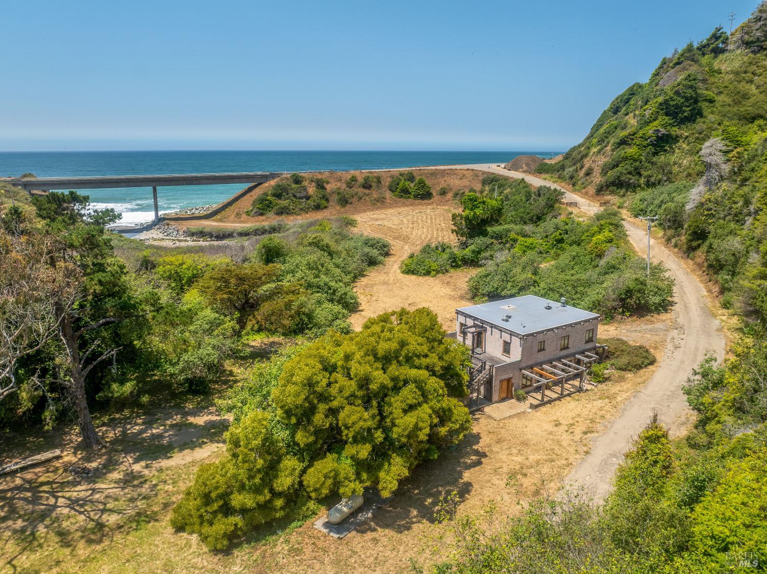 42501 N Highway 1 Westport CA 95488