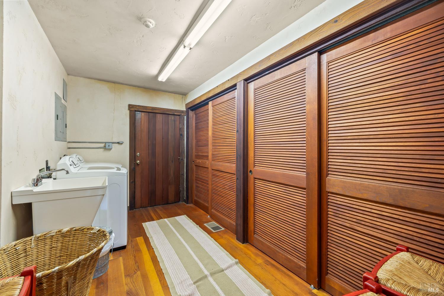 42501 N Highway 1 Westport CA 95488
