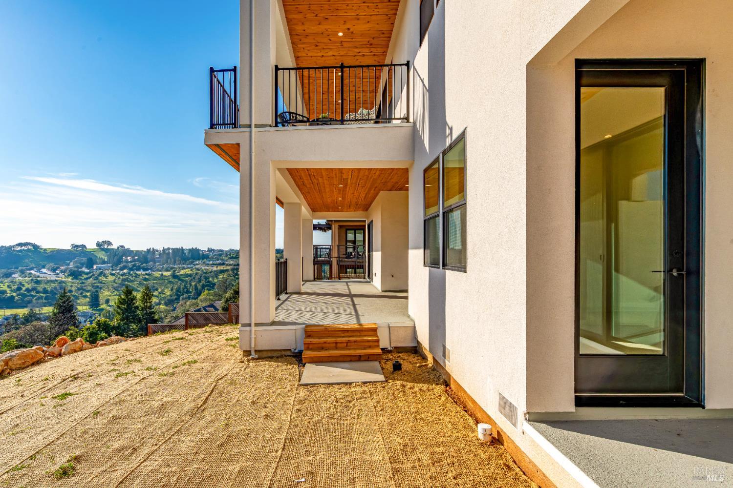3608 Orbetello Court Santa Rosa CA 95404